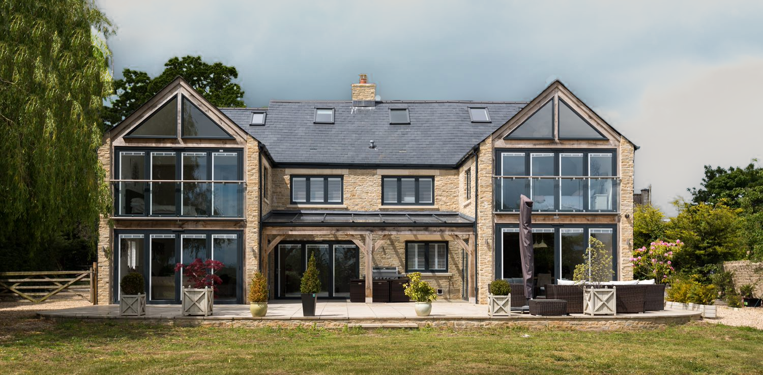 An image of a JPT Builders project. An extension made of Cotswold Stone.